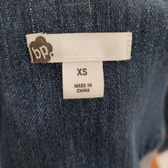 Womans denim jacket size XS - Picture 5 of 5